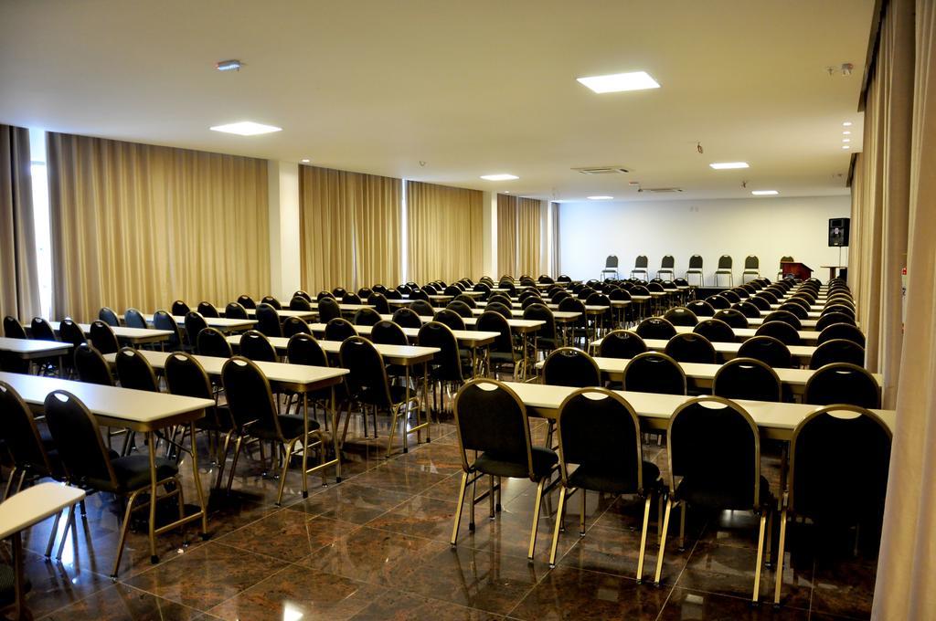 Galatas Golden Hotel Patos de Minas Exterior foto